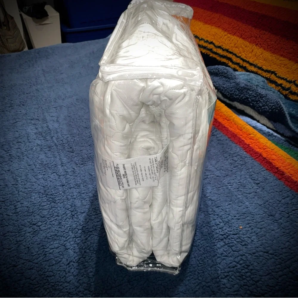 Tommy Bahama - Waterproof Twin Mattress Pad